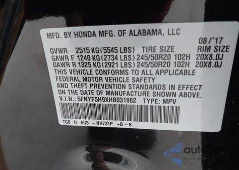 2017 Honda Pilot Touring z USA, uszkodzony, nr VIN 5FNYF5H9XHB031982